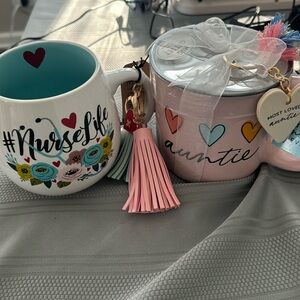 New mugs w keychains